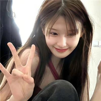 丽贝卡 封面